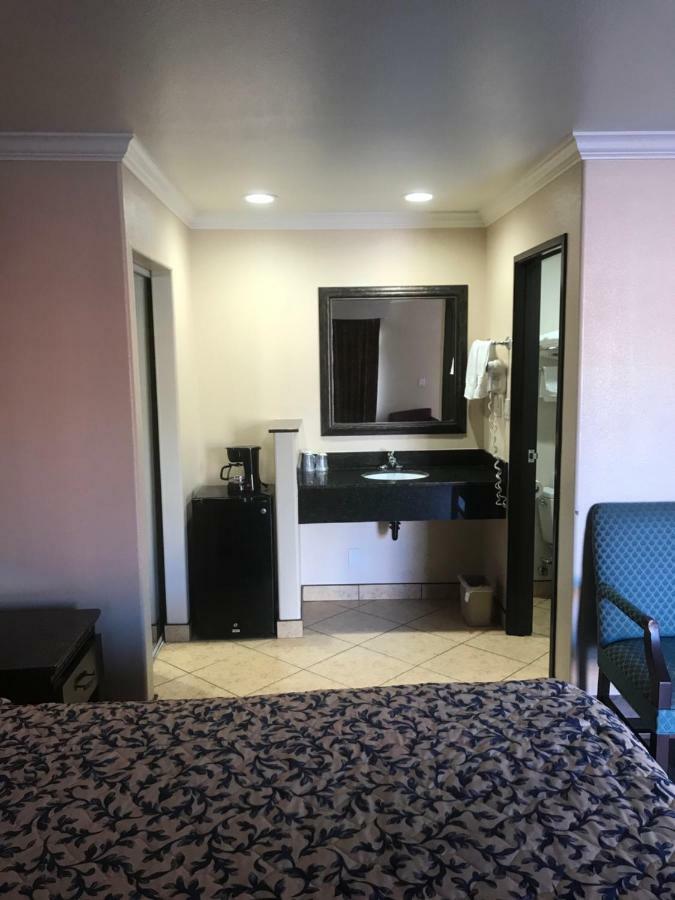 Hyland 2* La Habra